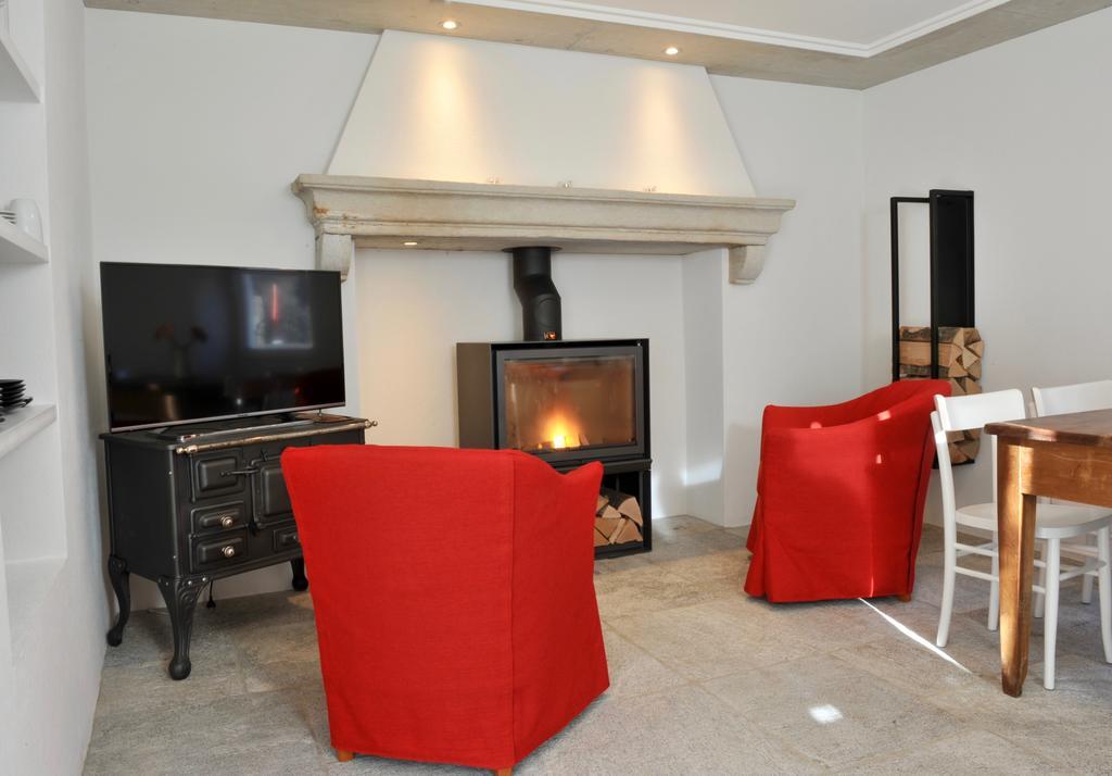 Myverzasca Resort Casa Rossa Brione  Phòng bức ảnh