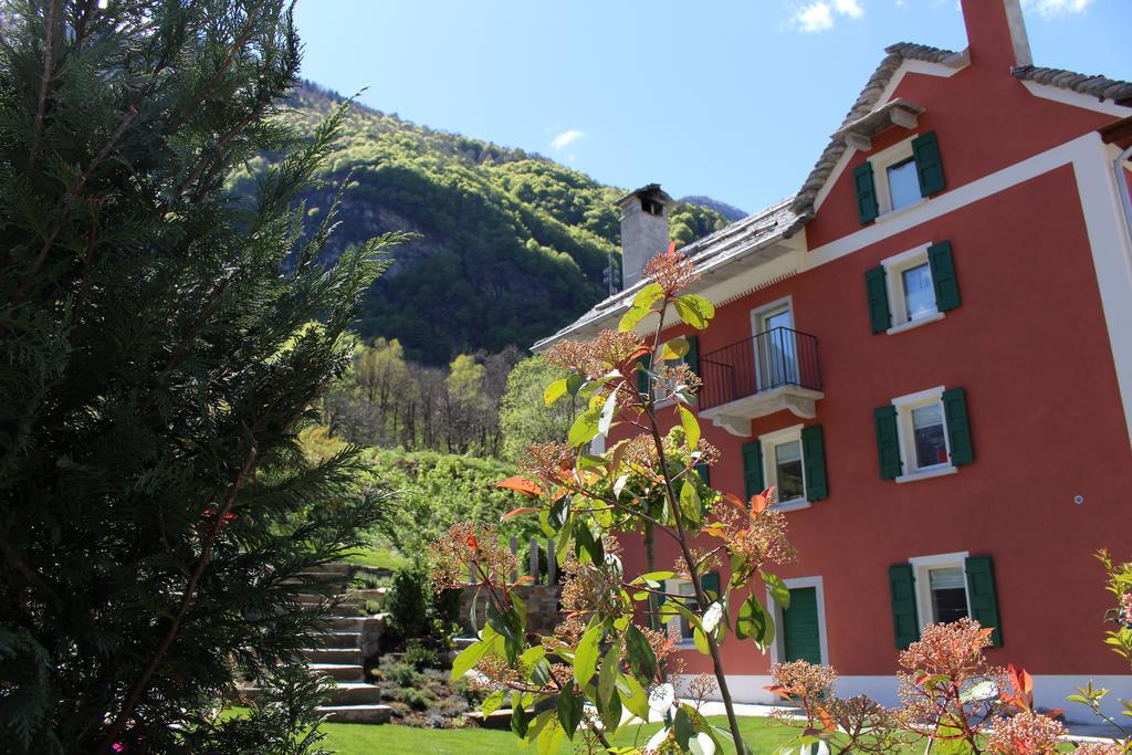 Myverzasca Resort Casa Rossa Brione  Ngoại thất bức ảnh