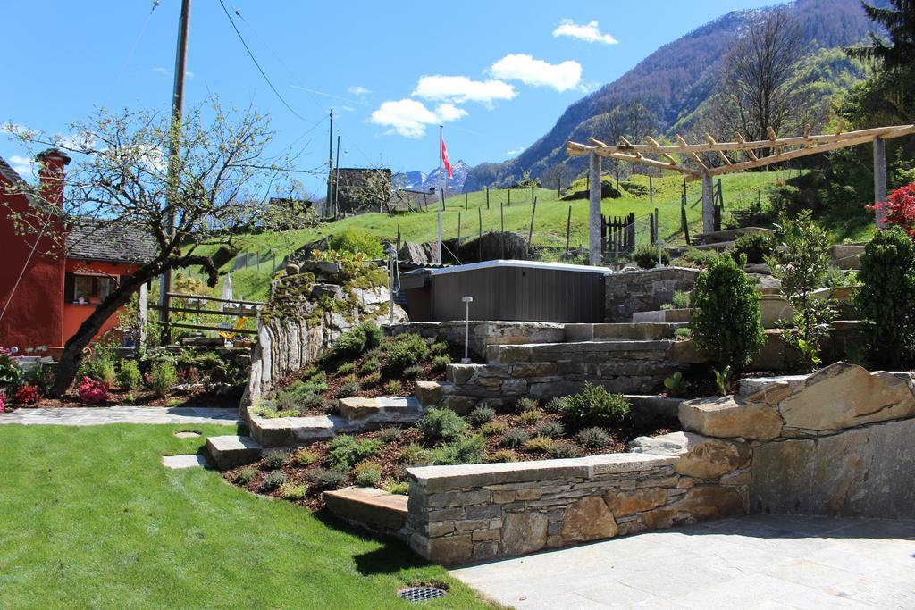 Myverzasca Resort Casa Rossa Brione  Ngoại thất bức ảnh